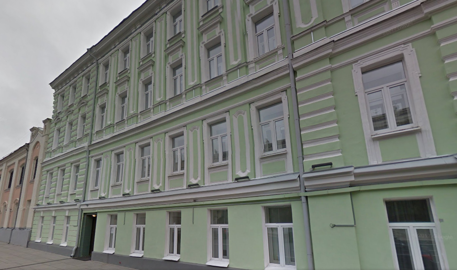 Отель Велий в Москве расположен на улице Моховой, 10. Фото: maps.google.com