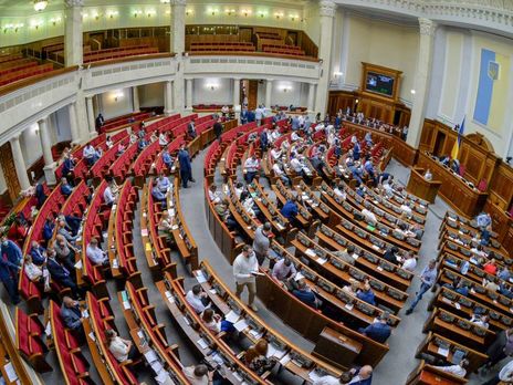Опрос: Четыре партии проходят в парламент