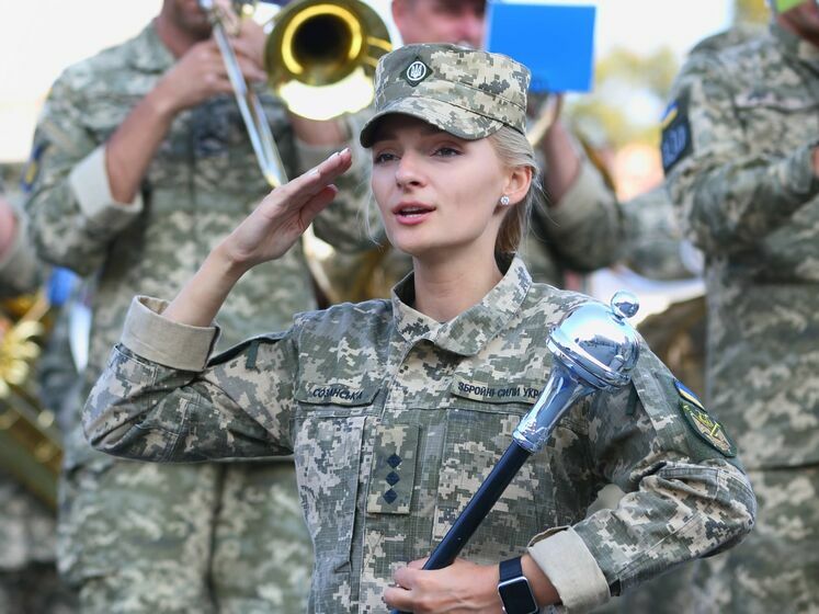 The Ministry of Defense of Ukraine obliged women of most professions to become registered with the military. Among them are scientists, journalists, and managers