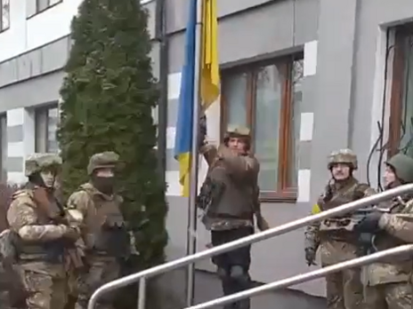 A Ukrainian flag was raised near the city council in Bucha