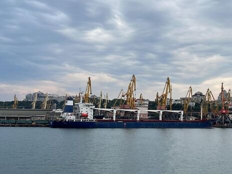 The first ship carrying Ukrainian grain to leave Odesa port since the Russian invasion