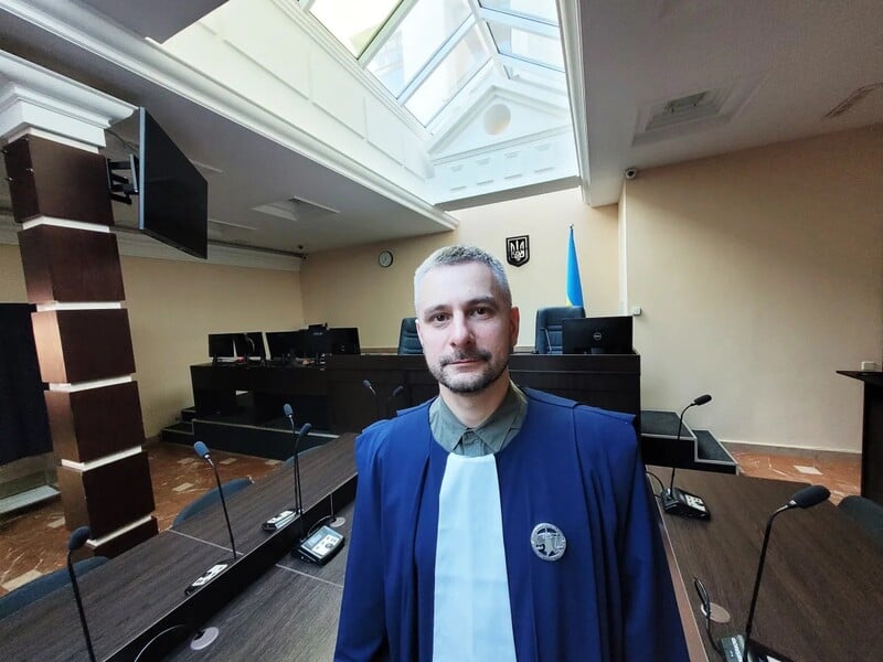 HACC judge with a salary of 250 thousand UAH per month demanded in court to pay one hryvnia as alimony for his only son – expert