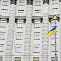 Украина высылает двух венгерских дипломатов в ответ на действия Венгрии