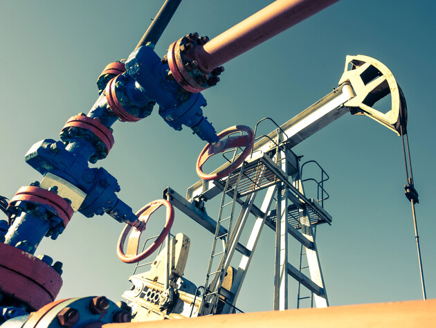 Добыча нефти в России падает второй раз подряд из-за санкций США – Bloomberg