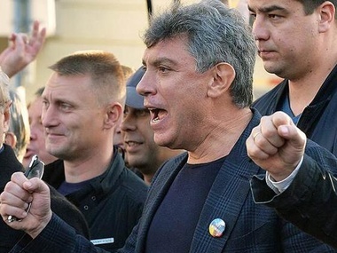 Nemtsov: Putin is inadequate, but the instinct of the retention of power can stop him