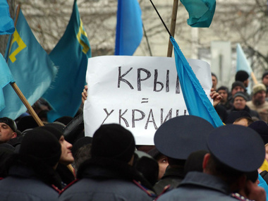 Reaction of Ukraine and the world to the oppression of Crimean Tatars