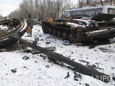 Fierce fighting for Debaltseve began in late January of 2015 and continued even after the agreed by all parties to the conflict cease-fire. On February 18 Ukrainian military began to withdraw from the city. There is still no precise data on the victims of the Ukrainian military. Photo: EPA
